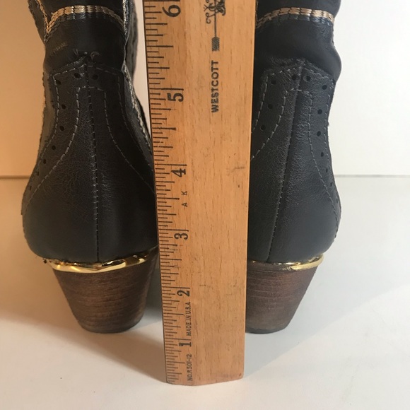 Very Volatile Raspy Western Faux Black Leather Embroidered Boots Size 7 - Picture 11 of 15